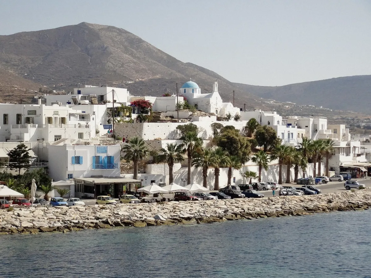 The waterfront of Parikia, the main port of Paros, at the start of a boat trip